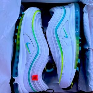 97 air maxes. Size 9